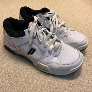 Prince Tennis Shoes - Men’s 7.5 / Women’s 9.5